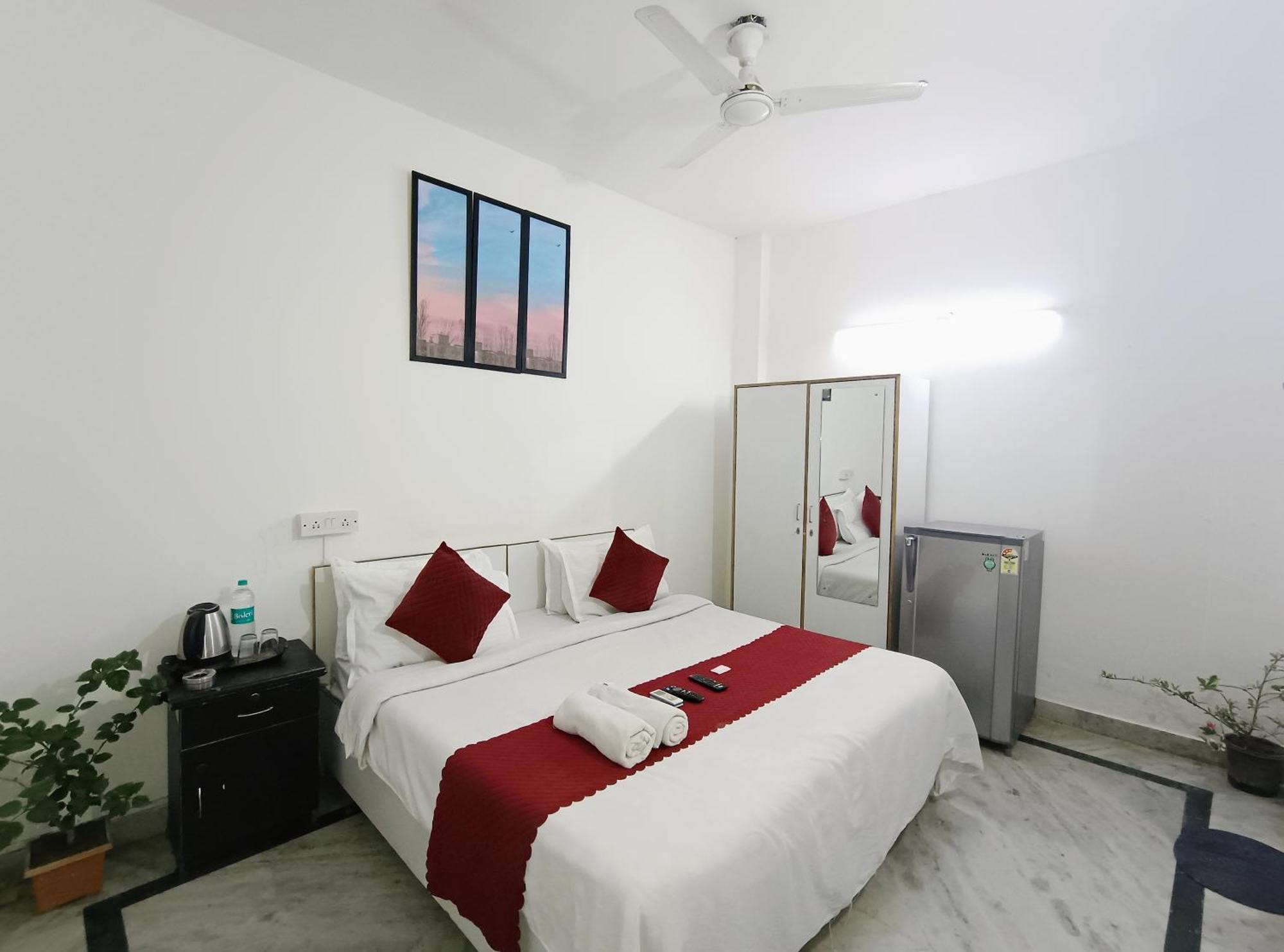 ניו דלהי Hotel Hauz Khas Fort View מראה חיצוני תמונה