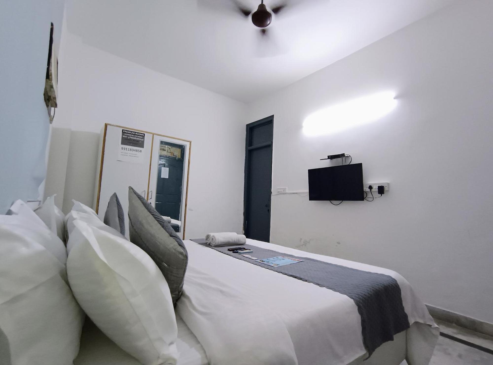 ניו דלהי Hotel Hauz Khas Fort View מראה חיצוני תמונה