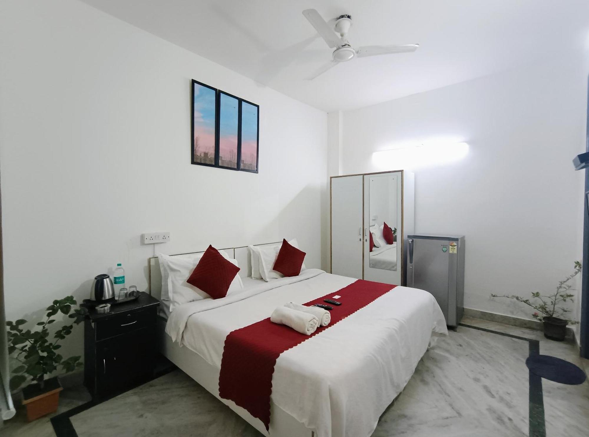 ניו דלהי Hotel Hauz Khas Fort View מראה חיצוני תמונה