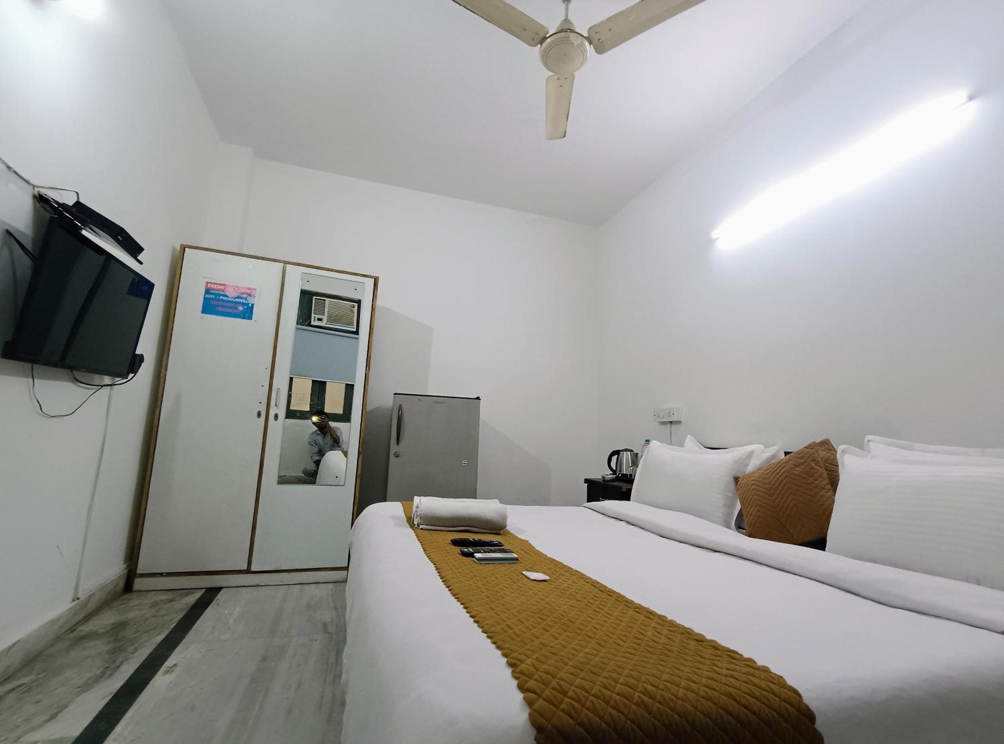 ניו דלהי Hotel Hauz Khas Fort View מראה חיצוני תמונה