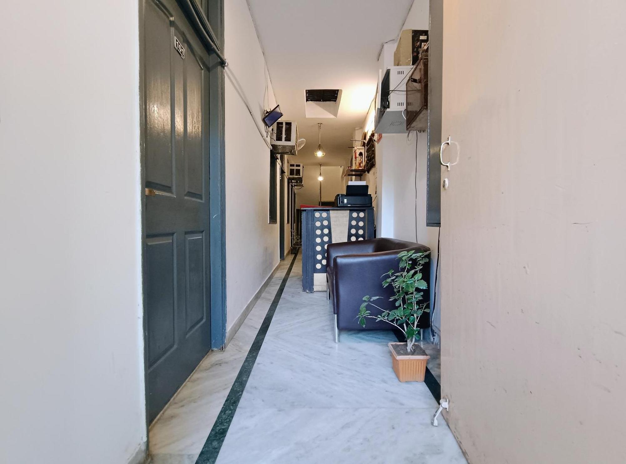 ניו דלהי Hotel Hauz Khas Fort View מראה חיצוני תמונה