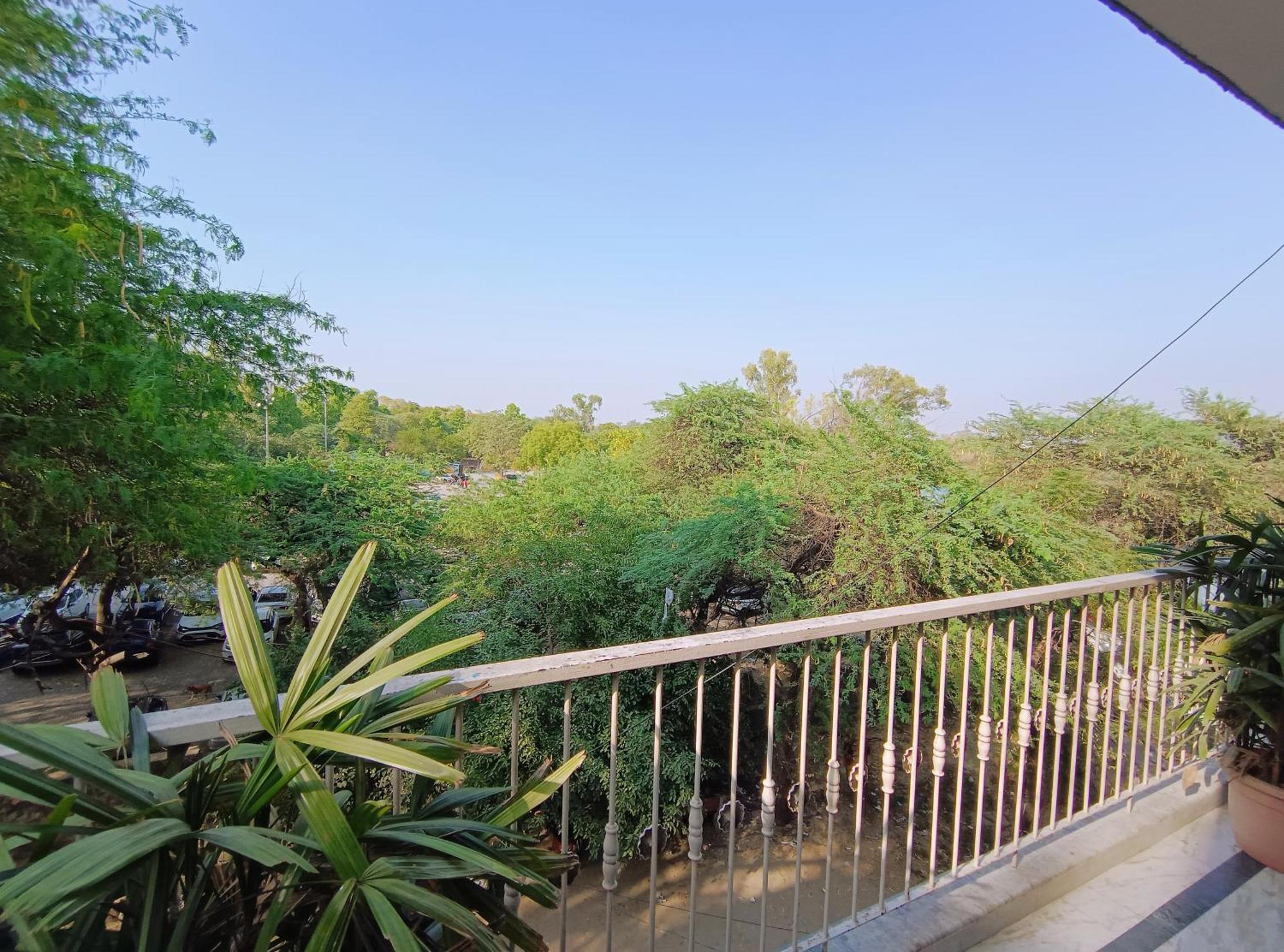 ניו דלהי Hotel Hauz Khas Fort View מראה חיצוני תמונה