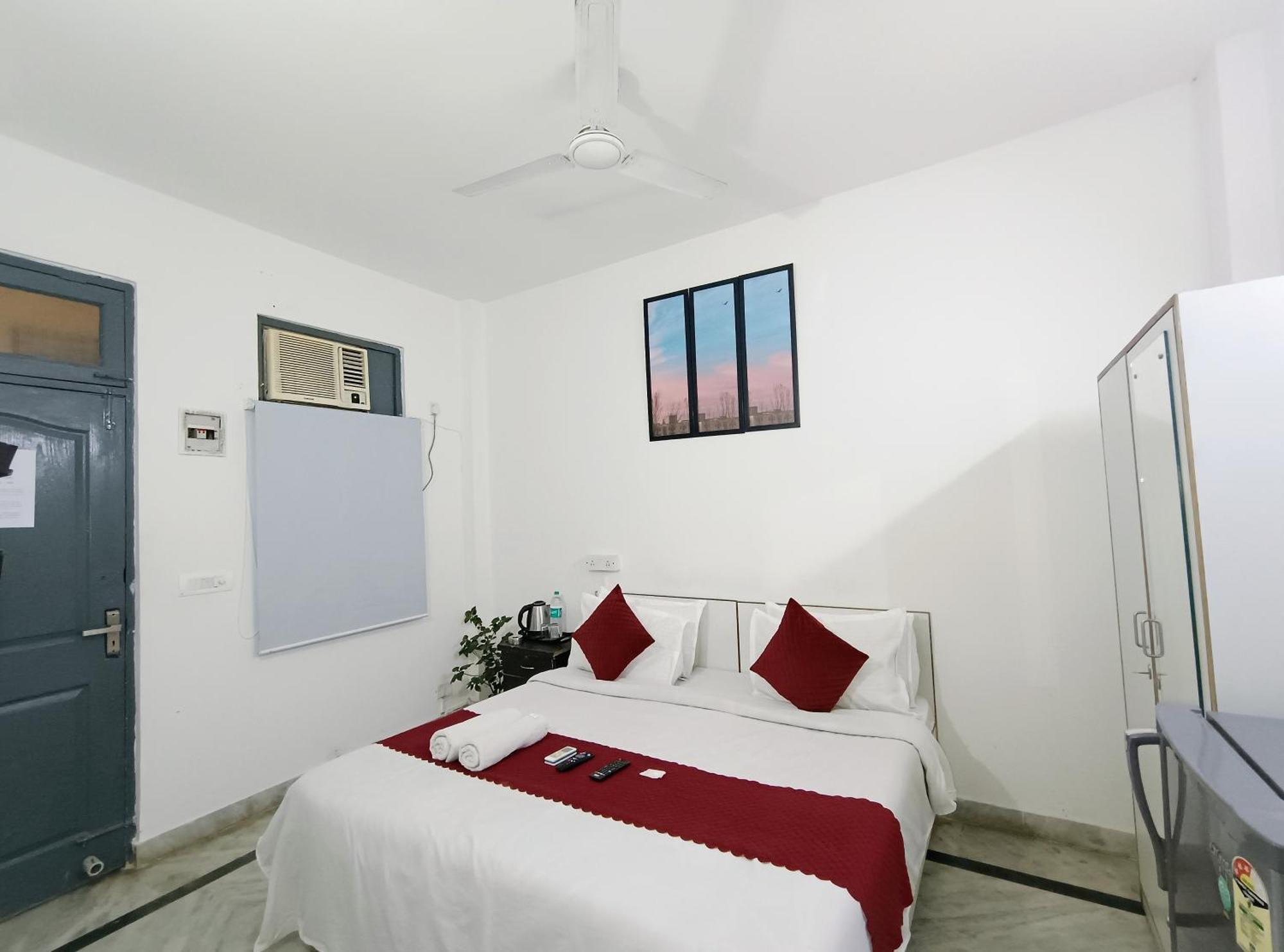 ניו דלהי Hotel Hauz Khas Fort View מראה חיצוני תמונה