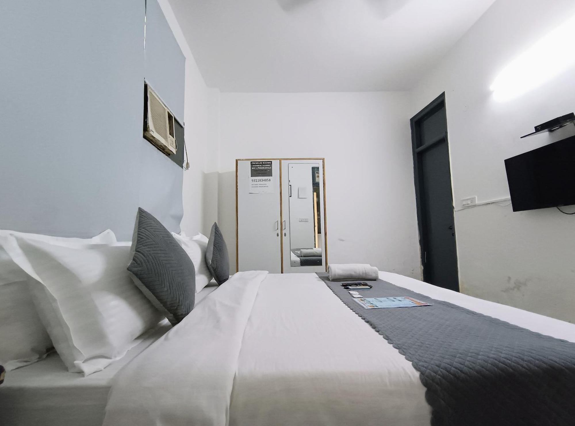 ניו דלהי Hotel Hauz Khas Fort View מראה חיצוני תמונה