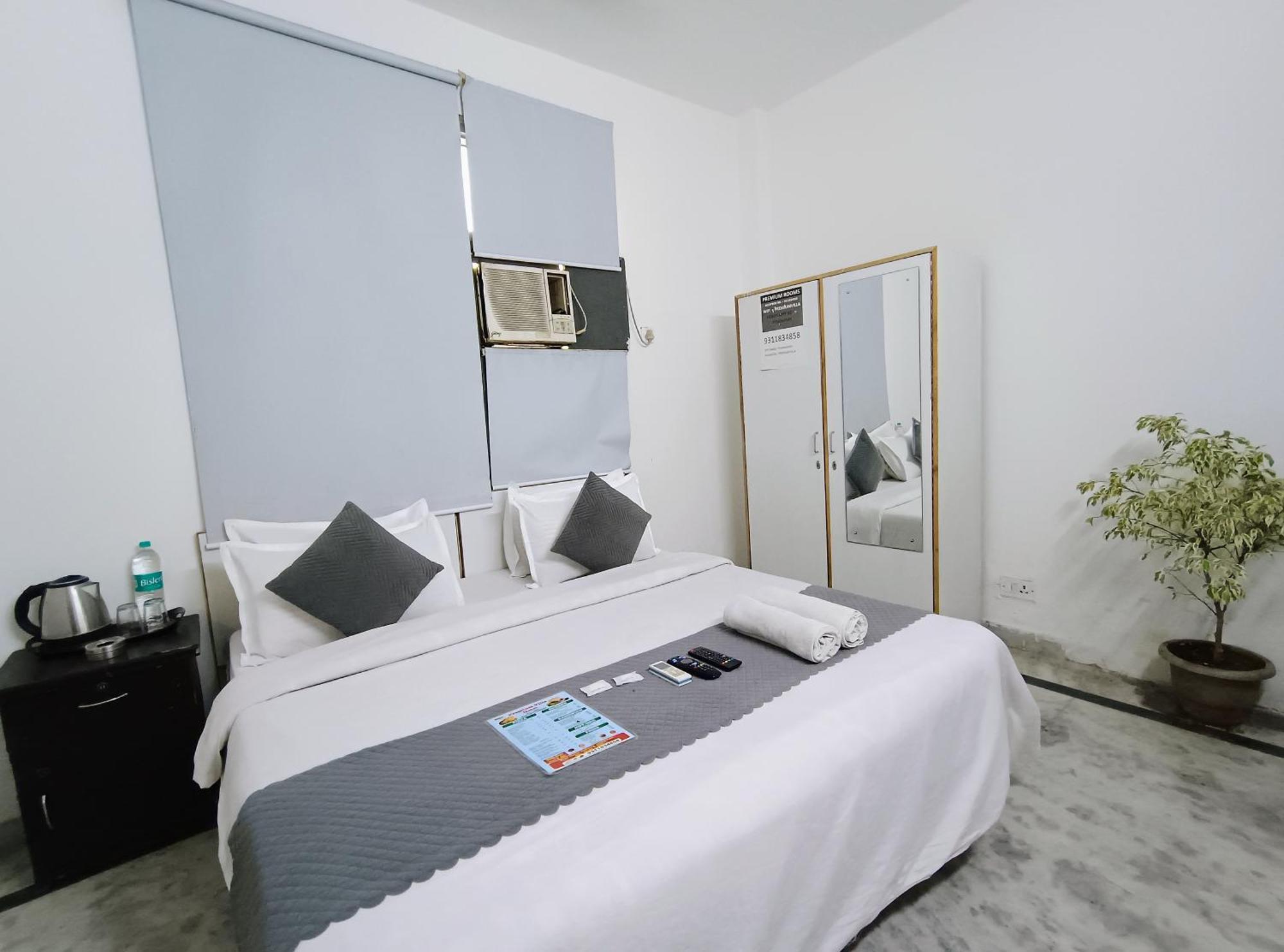 ניו דלהי Hotel Hauz Khas Fort View מראה חיצוני תמונה