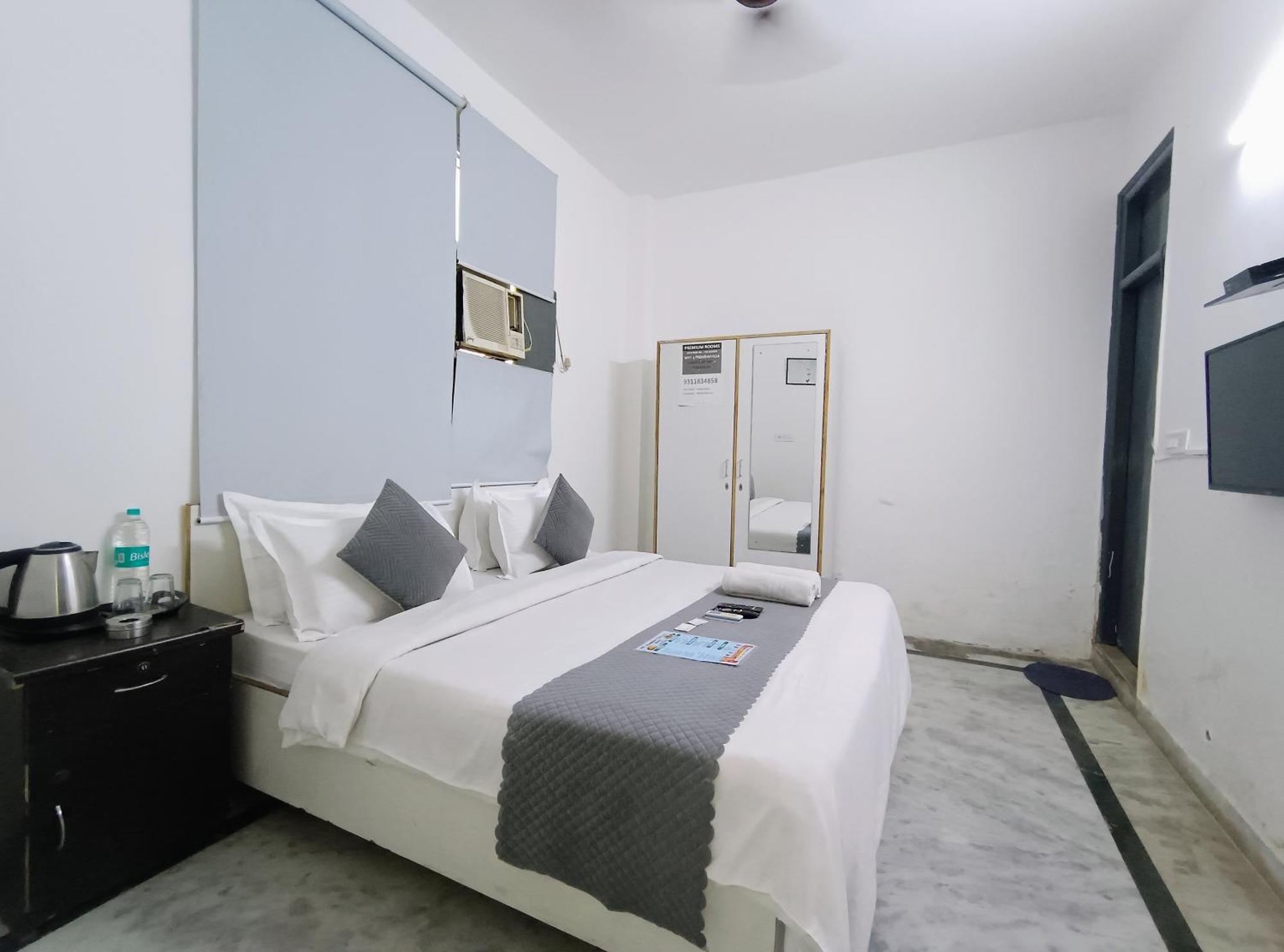 ניו דלהי Hotel Hauz Khas Fort View מראה חיצוני תמונה