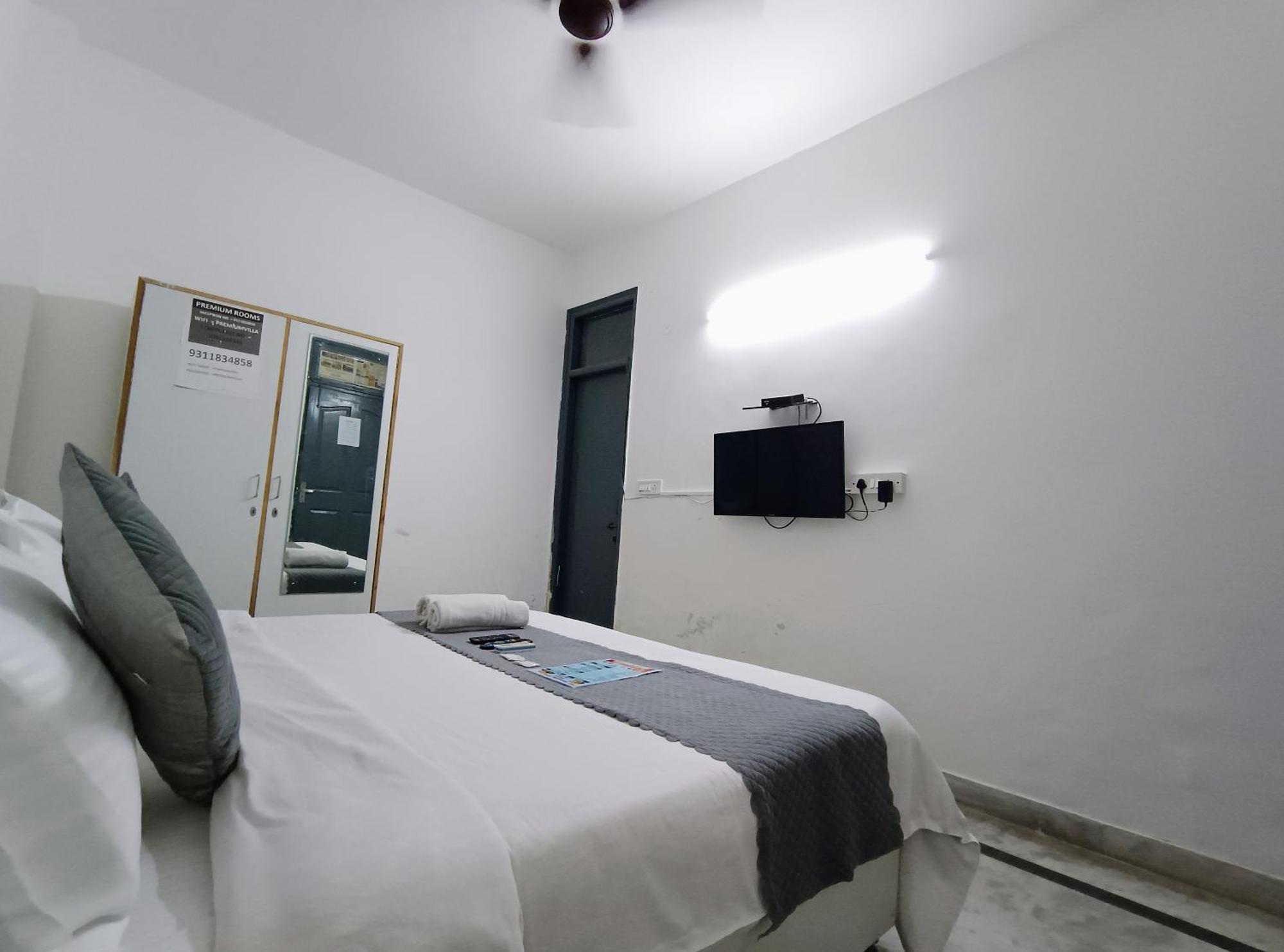 ניו דלהי Hotel Hauz Khas Fort View מראה חיצוני תמונה